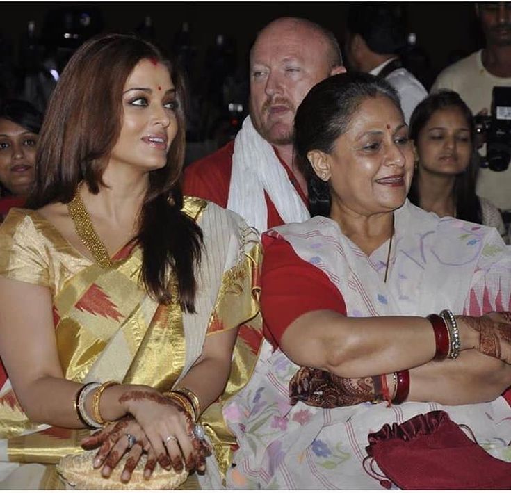 aishwarya rai and jaya bachchan